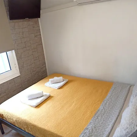 Renovated Loft Near The Center *